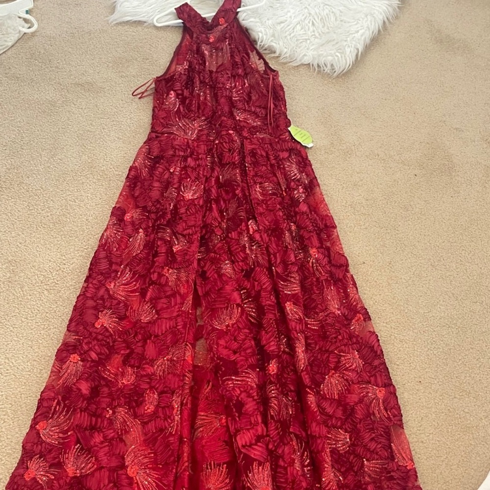 New fancy long formal dress size L,.